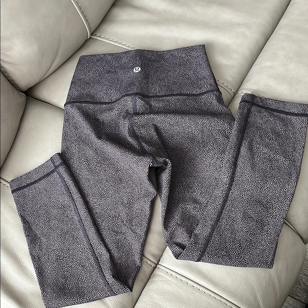 lululemon Wunder Under  High-Rise Leggings in disperse dusky lavander black